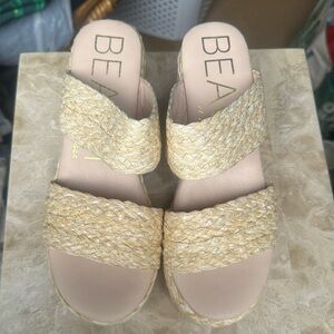 Beach Raffia platform by Matisse Sz 8